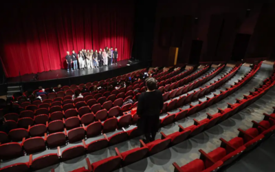 La Magie du Théâtre: des élèves du Collège de Montréal éblouissent la scène de la Maison Théâtre